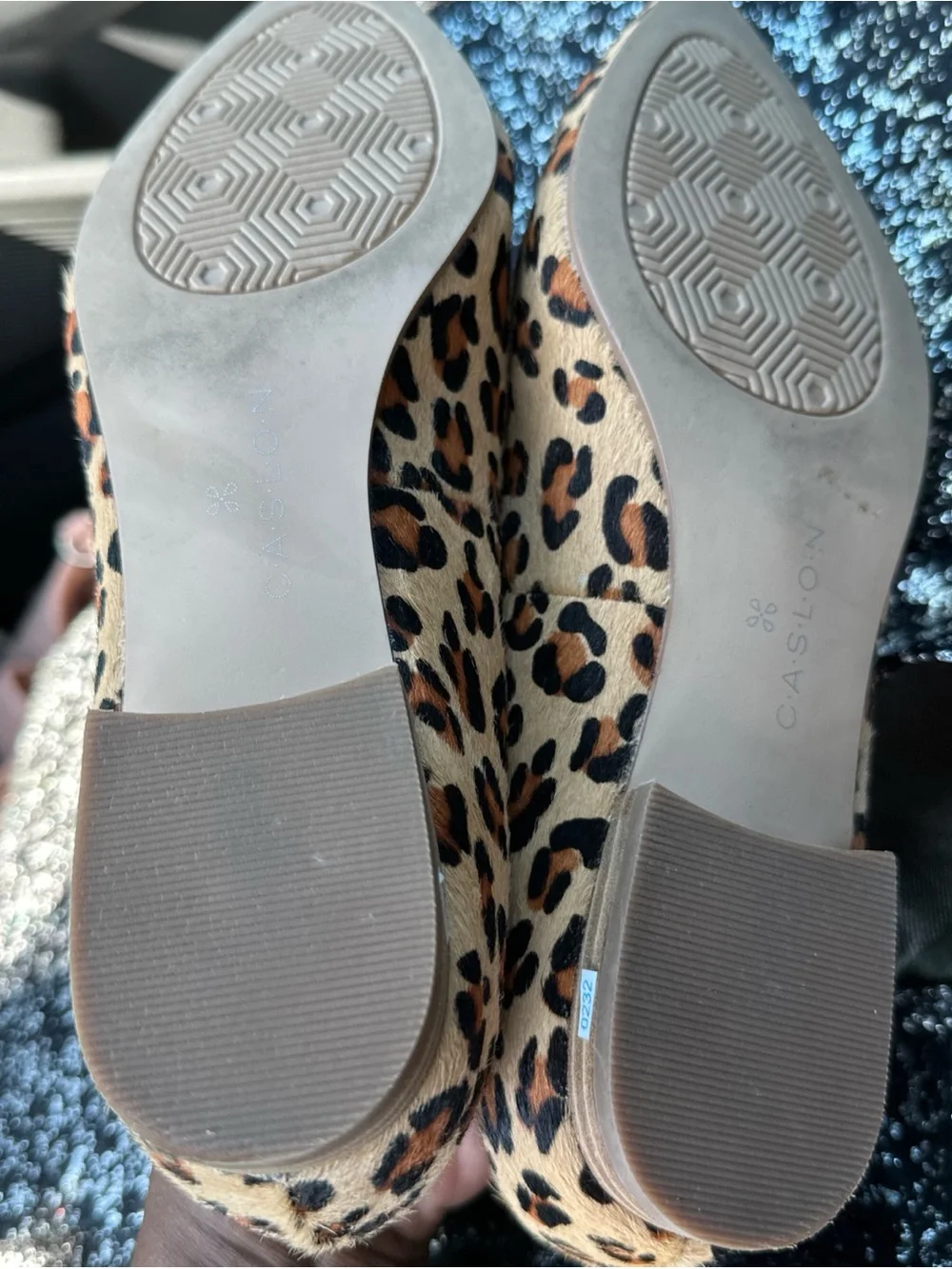 Caslon Leopard Print Pointed Toe Flats - Brown/Black size 6.5 women’s